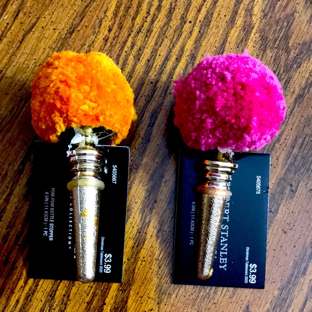 Robert Stanley Home Collection Pom~Pom Bottle Stopper